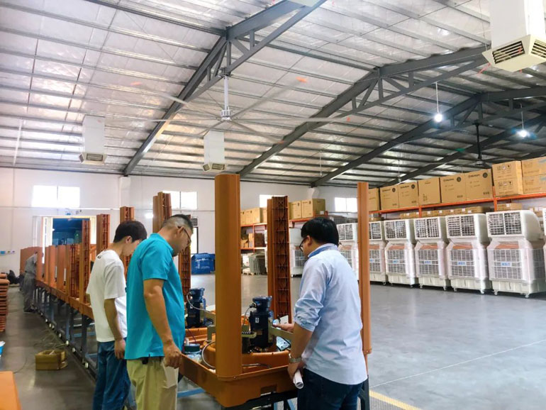 五一勞動(dòng)節(jié)獻(xiàn)給勤勞的你，向每一位勞動(dòng)者致敬