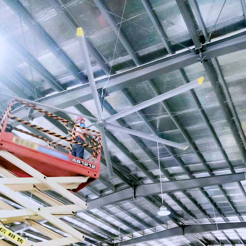 高大廠房通風(fēng)降溫設(shè)備工業(yè)大風(fēng)扇的價(jià)格是多少？