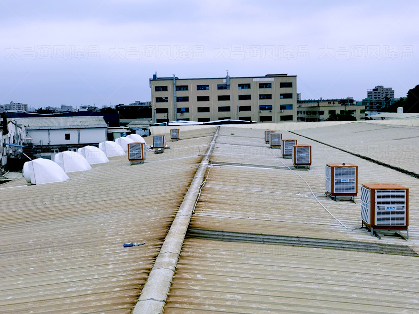 大型電子廠工位人員密集，如何通風(fēng)降溫呢？