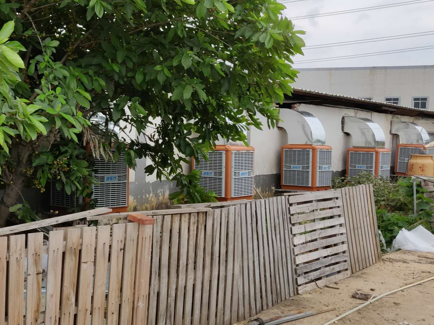 珍珠棉生產(chǎn)車間環(huán)?？照{(diào)降溫方案