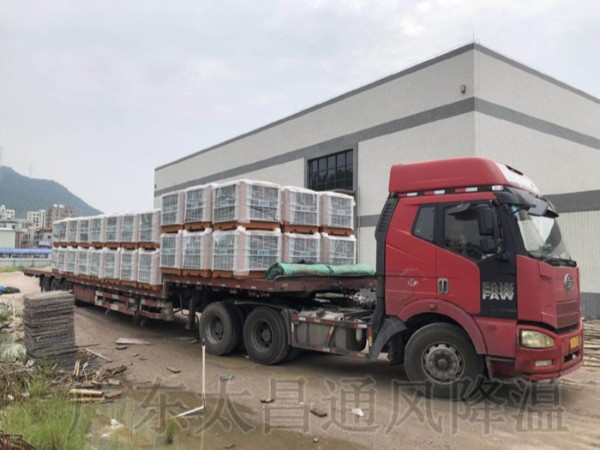 工業(yè)環(huán)?？照{(diào)專為廠房車間清涼降溫