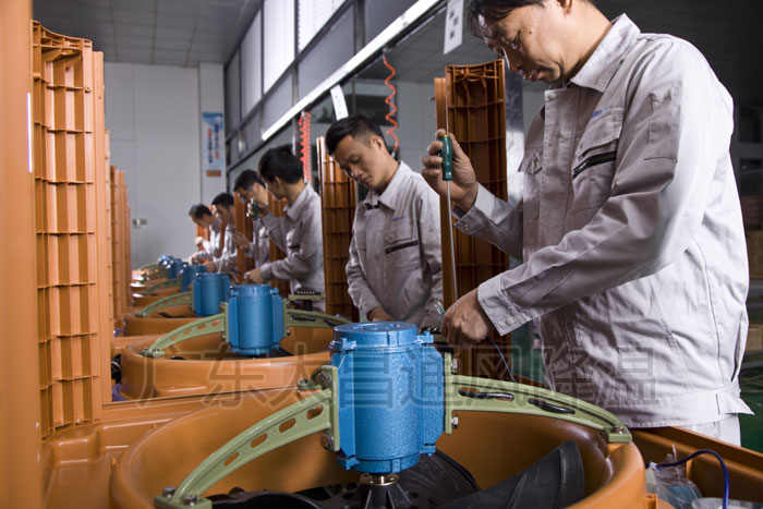 環(huán)?？照{(diào)生產(chǎn)線