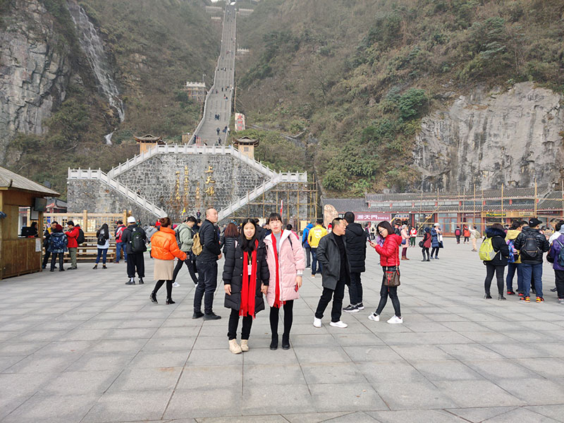 潤東方環(huán)?？照{(diào)團隊出游